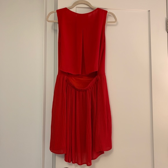 EUC Red cocktail dress - Picture 2 of 4